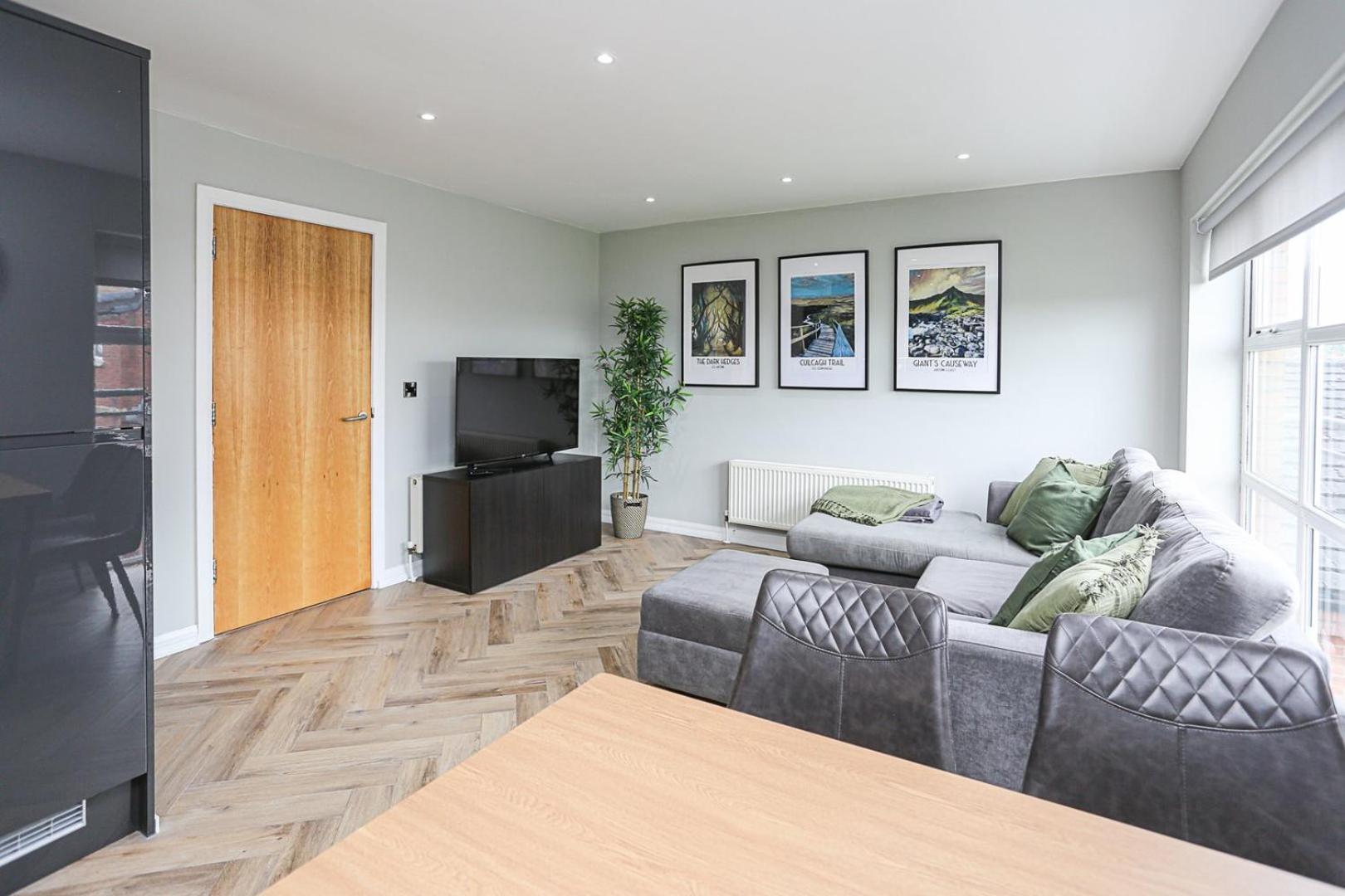 Charming Retreat In Belfast Appartement Buitenkant foto